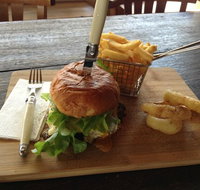 Doc Yarrum Cafe - Pubs Adelaide