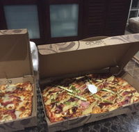 Crust Gourmet Pizza Bar Cronulla - Pubs Adelaide