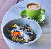 MR O Kitchen Espresso Grocer - Pubs Adelaide