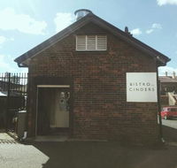 Bistro on Cinders - Pubs Adelaide