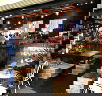 Ghetto BABE Street Eats - Pubs Adelaide