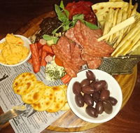 Trinders in The Astra - Pubs Adelaide