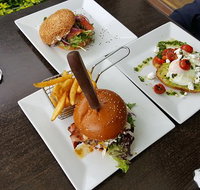 Feeding Frenze Cafe - Pubs Adelaide