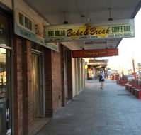 The Bake  Break Coffee Bar - Pubs Adelaide