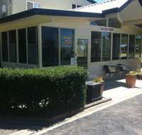 Poplar Caravan Park  Harry's Snack Shack - Pubs Adelaide