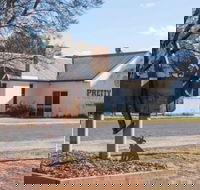 Pretty Pine Hotel - Pubs Adelaide