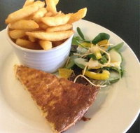 Betty's On Broadway - Pubs Adelaide