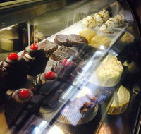Blue Box Cafe'  Pattisserie - Pubs Adelaide
