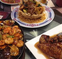 Hong Loch Chinese Restaurant - Pubs Adelaide