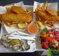 Innes' Boatshed - Pubs Adelaide