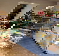 Les' Coffee and Sweets - Pubs Adelaide