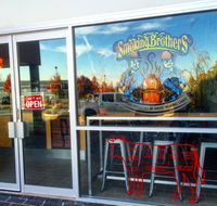 Elwoods Eatery - Pubs Adelaide