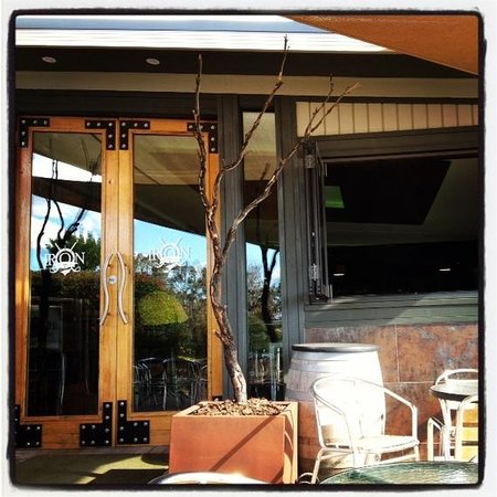 Iron Bar - Pubs Adelaide 0