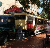 Lismore Pie Cart - Pubs Adelaide