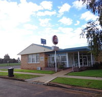 Goolgowi Ex- Servicemen's Memorial Club - Pubs Adelaide