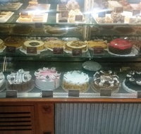 Luddenham Village Cafe - Pubs Adelaide