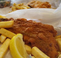 Burleigh Heads Fishmongers - Pubs Adelaide
