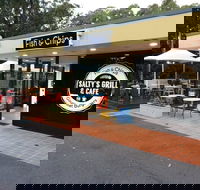 Salty's Grill  Cafe - Pubs Adelaide