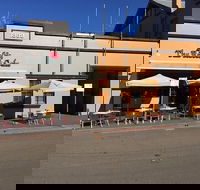 The Roses Cafe - Pubs Adelaide