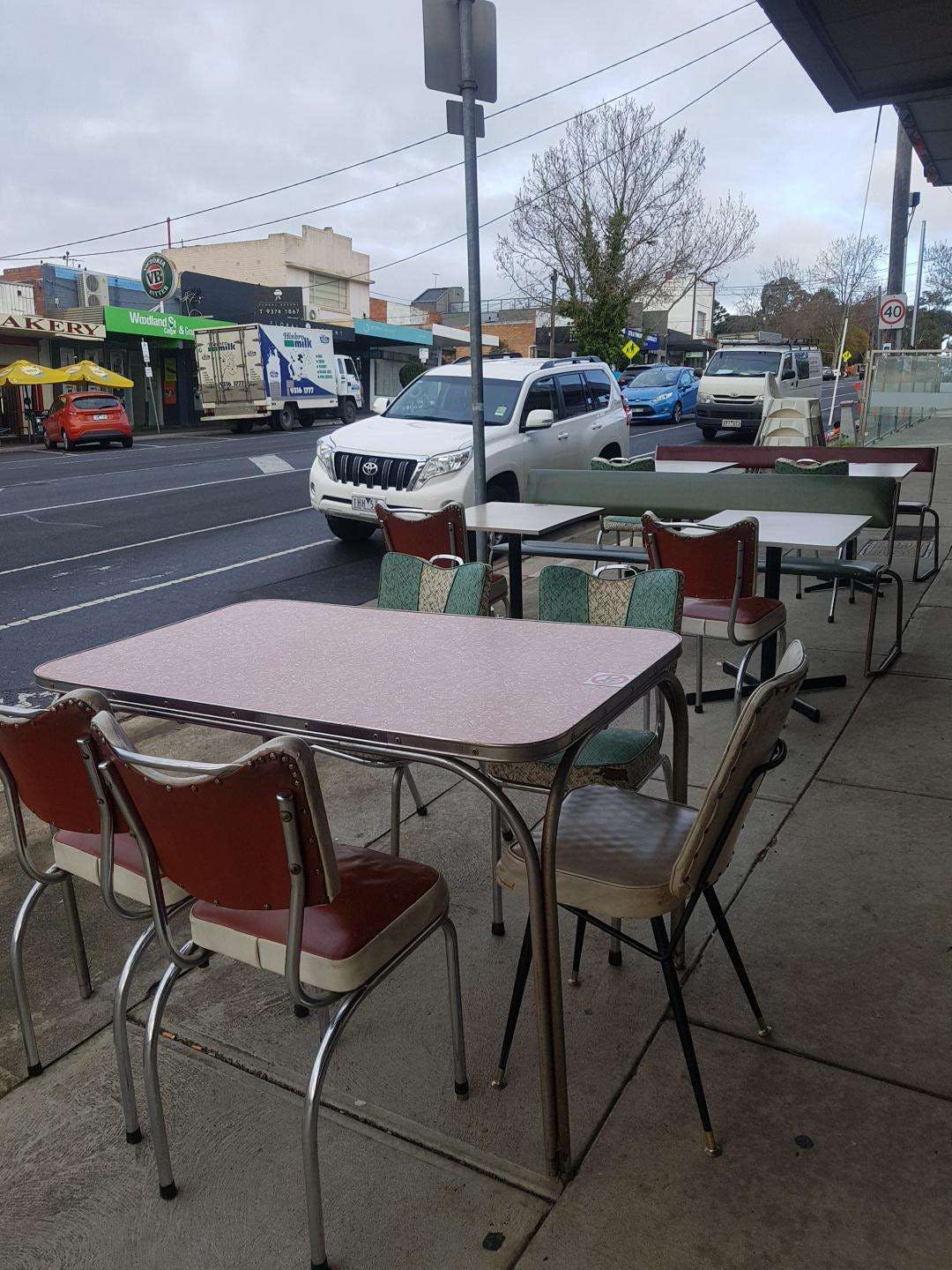 Essendon Airport VIC Pubs Adelaide