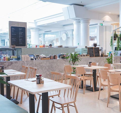 Leaf Cafe & Co - Miranda - Pubs Adelaide 0