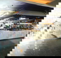 Le Cirque Fine Foods - Docklands - Pubs Adelaide