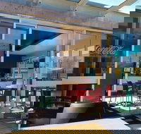 Pete's Upton St. Brasserie - Pubs Adelaide