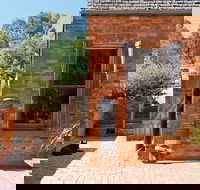 Sally's Paddock at Redbank Winery - Pubs Adelaide