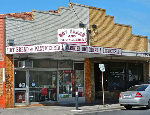 Isher Egless Bakers & Cafe - Pubs Adelaide 0