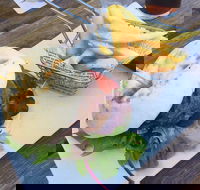 Seaview Hotel By the Beach - Pubs Adelaide