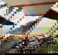 Enzo's On The Beach - Pubs Adelaide