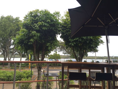 Take 5 By The River - Pubs Adelaide 0