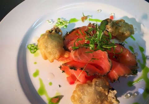 LakeFront Bistro - Pubs Adelaide 14