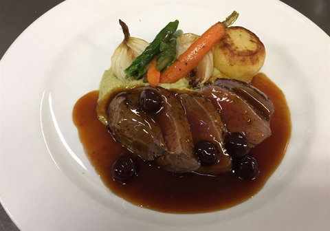 LakeFront Bistro - Pubs Adelaide 17