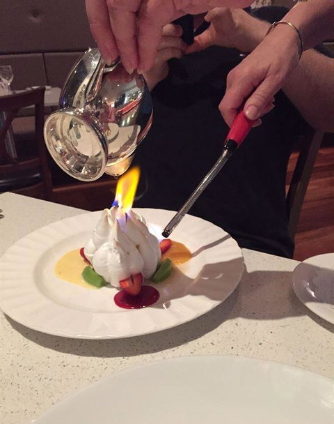 LakeFront Bistro - Pubs Adelaide 5