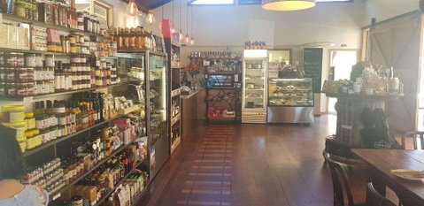 Hunter & Barrel - Pubs Adelaide 0