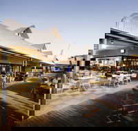 Kawana Waters Hotel - Pubs Adelaide