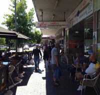 La Valley - Pubs Adelaide