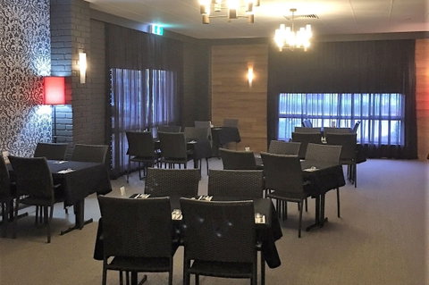 MediumRare Chargrill And Bar - Pubs Adelaide 2