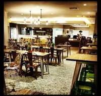 La Mint Cafe - Henderson - Pubs Adelaide