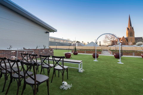 The Greenhouse Of Orange - Pubs Adelaide 2