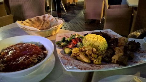 Three Pyramids In Paradise Restaurant & Cafe - Pubs Adelaide 0