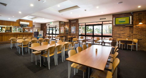 Rashays - Prairiewood - Pubs Adelaide 0