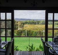 Black Swan Winery and Restaurant - Pubs Adelaide