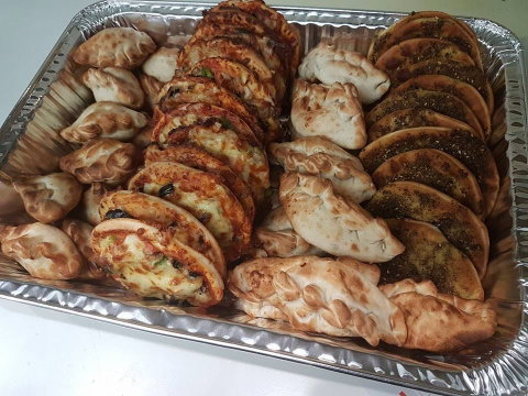 Hilltop Oven Lebanese Pizza - Pubs Adelaide 0