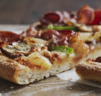 Domino's - Kelmscott - Pubs Adelaide