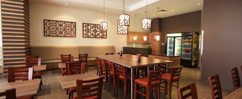 Ten Ten House - Karawara - Pubs Adelaide 0