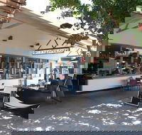 Three Fish Cafe - Pubs Adelaide