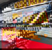 Bruces Ozzie Pizza - Pubs Adelaide