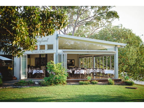 Noosa Waterfront Restaurant - Pubs Adelaide 1